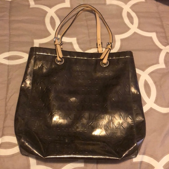 Michael Kors Metalic Silver Purse - Picture 5 of 7